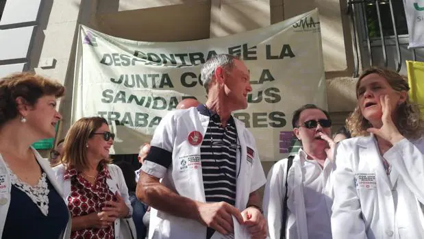 Médicos de Málaga: «A Susana Díaz le interesa más tapar la huelga que la salud de los andaluces»