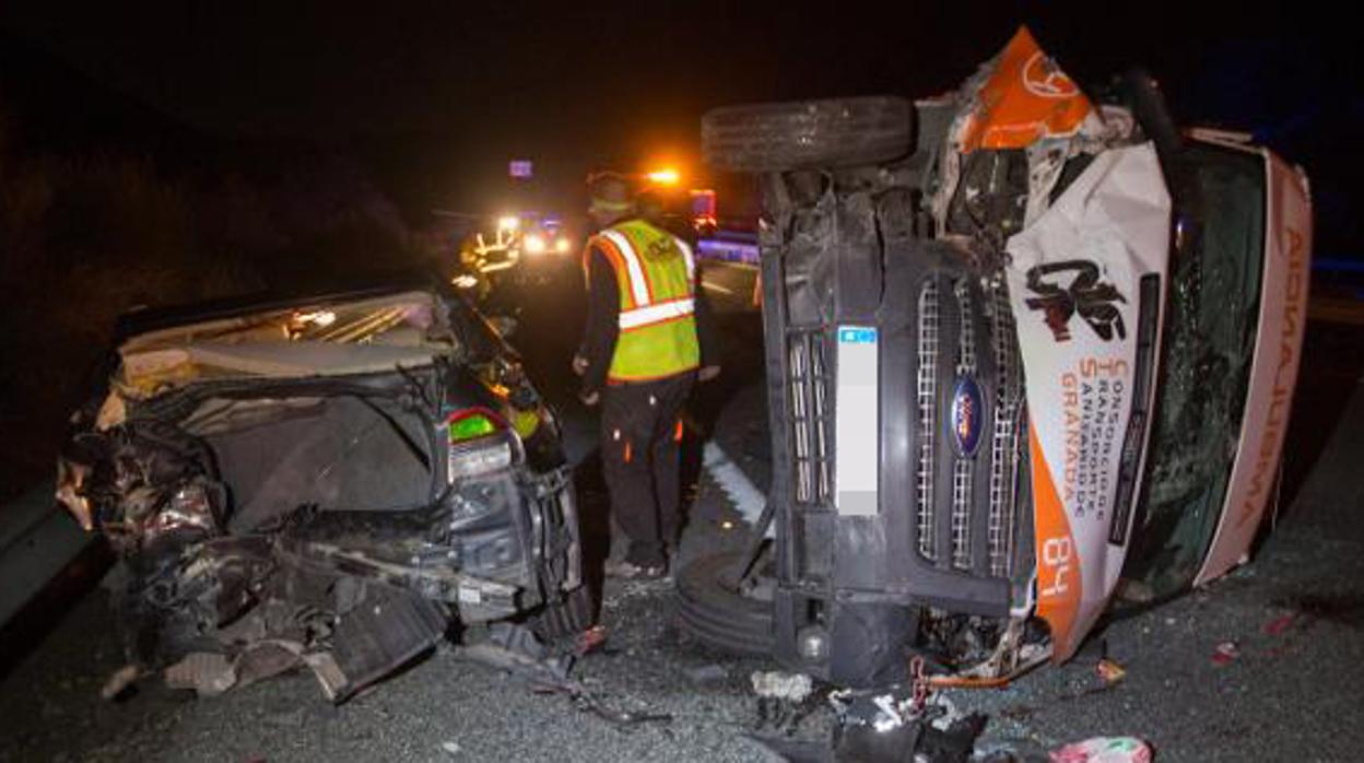 Imagen de los vehículos involucrados en el accidente en la autovía A-92