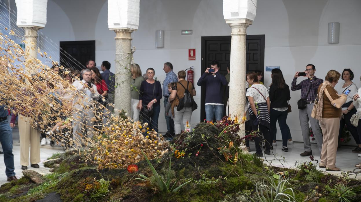 La obra «Perseida», en el patio del Palacio de Orive