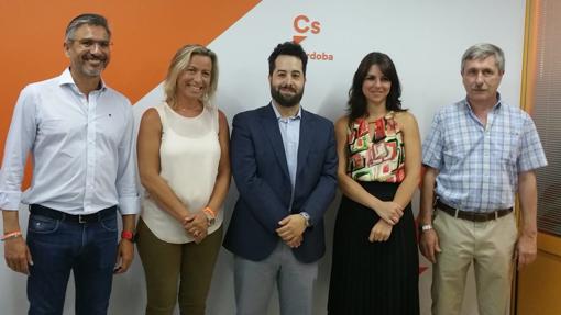 Carrillo, nuevo cabeza de lista, con otros miembros de la «plancha» de C´s