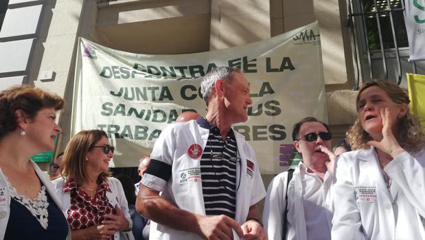 Los facultativos malagueños piden un mediador en Sevilla para desbloquear la huelga