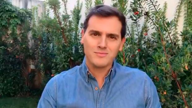 Albert Rivera se lesiona jugando al tenis y no acude al acto de Málaga