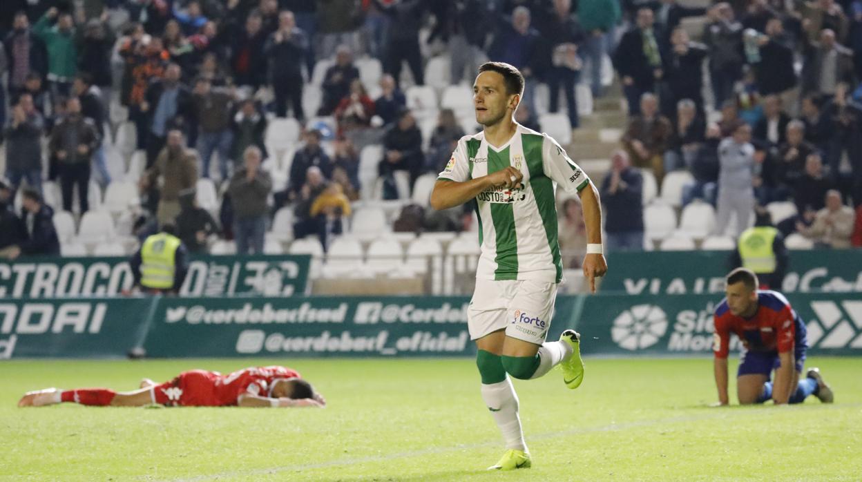 Jovanovic celebra el gol de la victoria ante el Extremadura