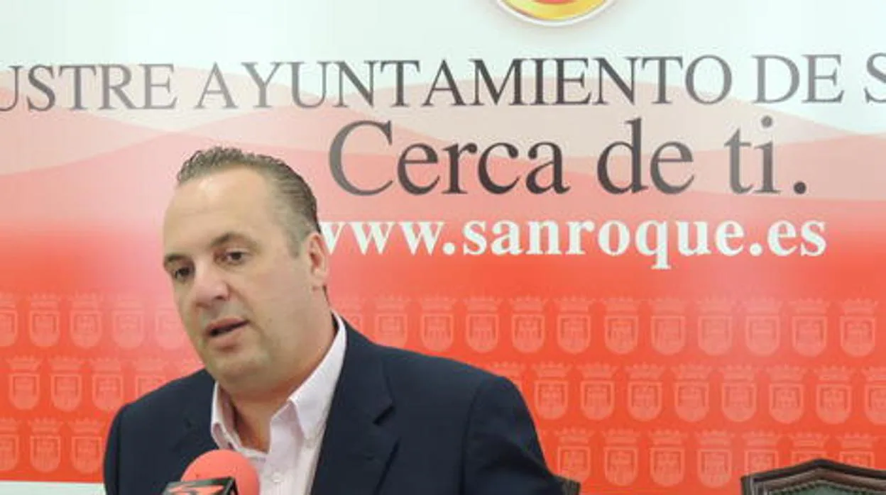 Juan Carlos Ruiz Boix, alcalde de San Roque.