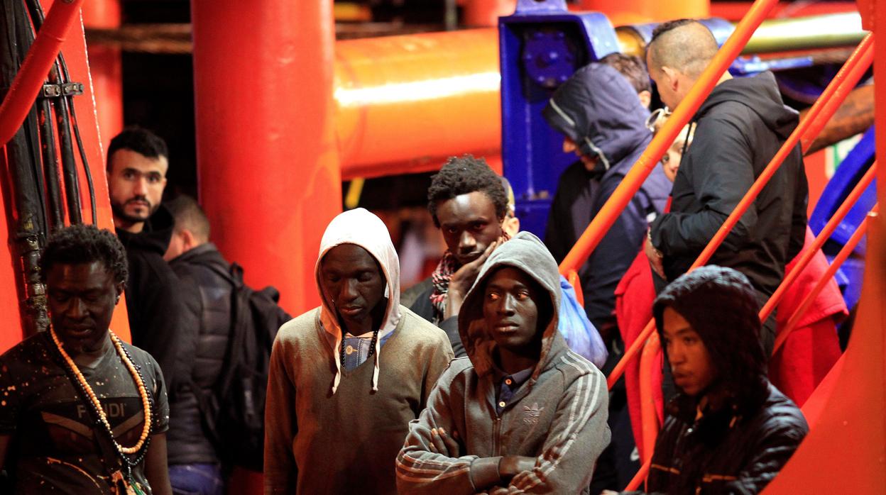 Imagen de la llegada a Algeciras de inmigrantes rescatados en el Estrecho de Gibraltar.