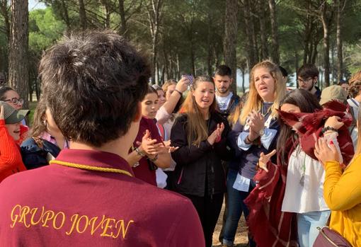 Los jóvenes cofrades de la Diócesis de Córdoba se reencuentran con la Virgen del Rocío