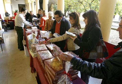 Muestra de dulces conventuales de la hermandad del Calvario en 2011