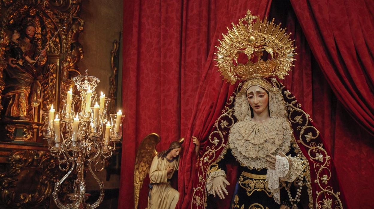 María Santísima de Gracia y Amparo, titular de la hermandad de la Sentencia de Córdoba