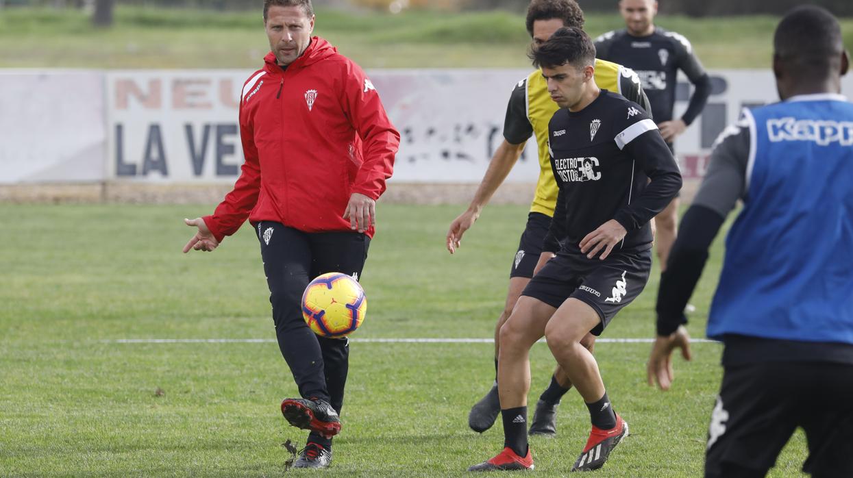 Álvaro Aguado, junto a Curro Torres