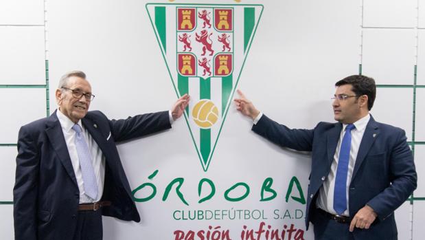 El Córdoba CF entregará la insignia de oro a los socios con más de 50 años de fidelidad al club