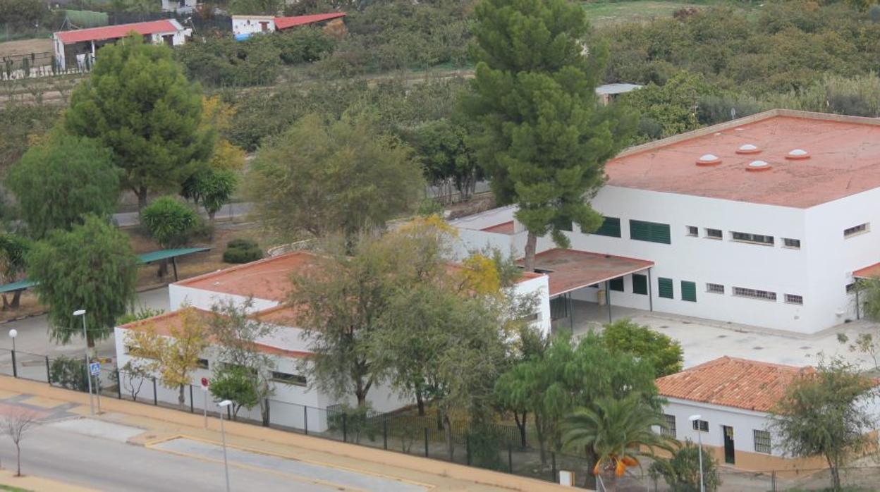 Instalaciones del Instituto Fuente Álamo, de la aldea Palomar de Puente Genil