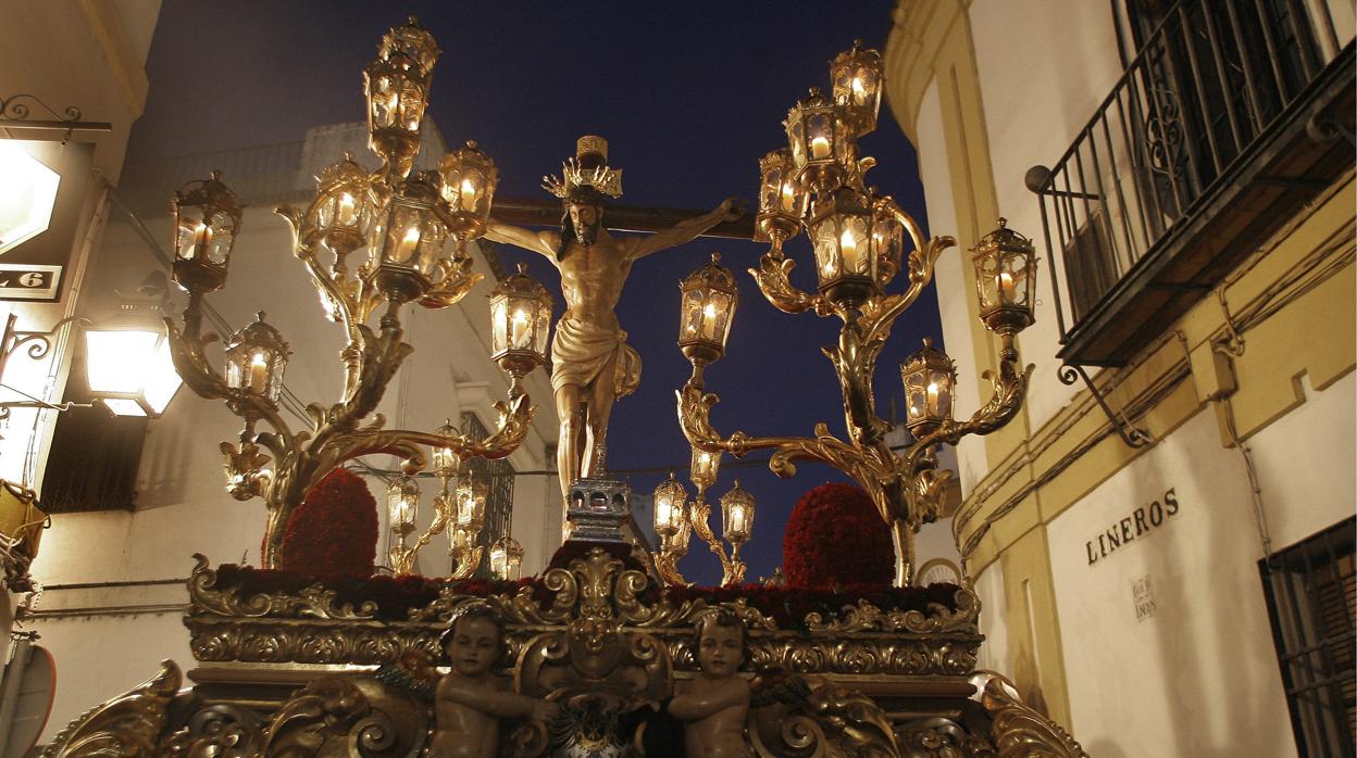 Santísimo Cristo de la Misericordia durante su salida procesional en el año 2010