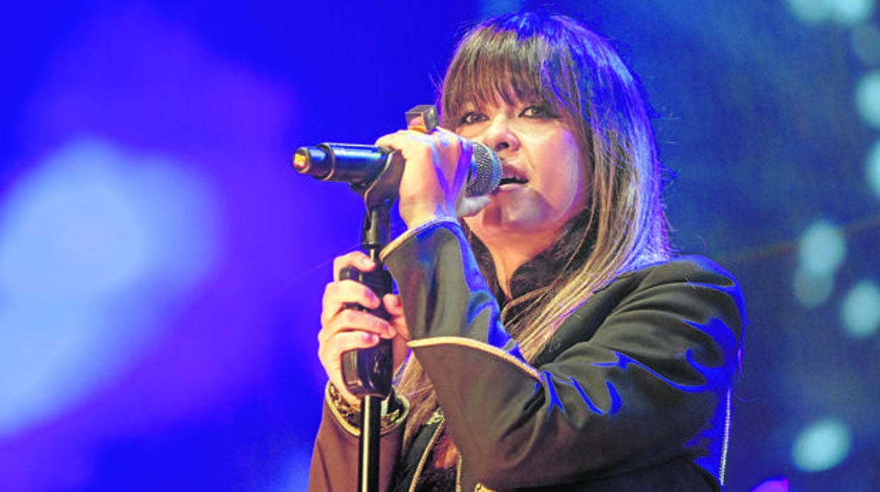 La cantante Vanesa Martín durante un concierto