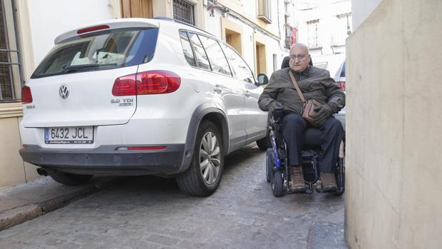 Discapacitados exigen al Ayuntamiento de Córdoba ejecutar un plan de accesibilidad de 2016