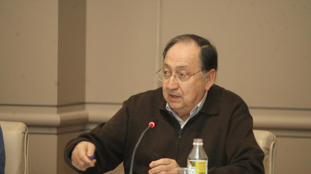 Luis Moreno, en un Pleno del Ayuntamiento de Baena en 2009