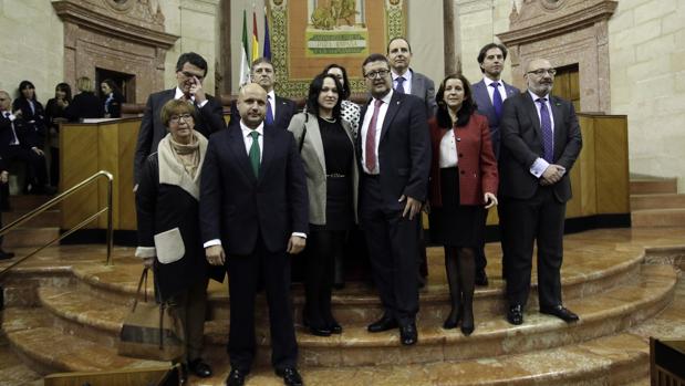 Vox no llega a un acuerdo con el PP durante la primera reunión de sus 19 propuestas