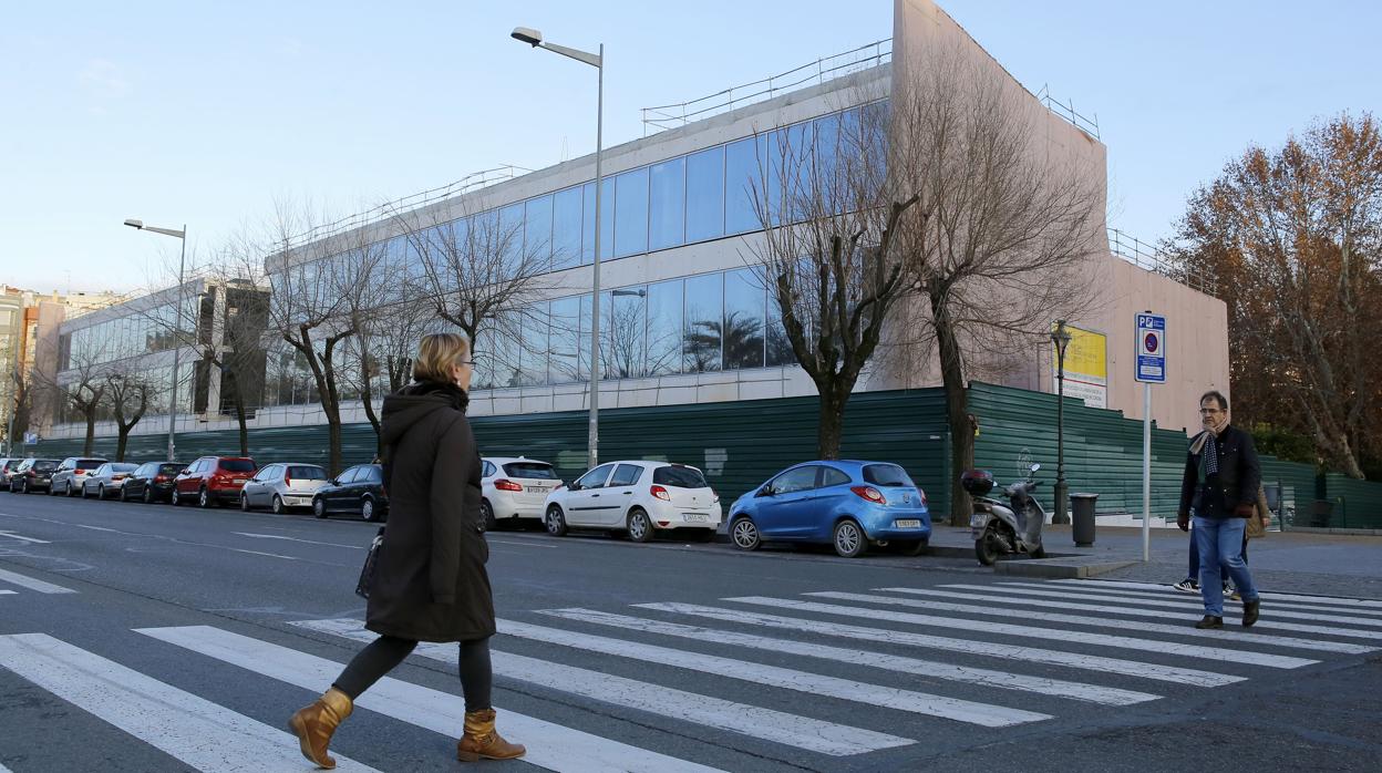 La Biblioteca Pública del Estado, que está a la espera de que se reanuden las obras