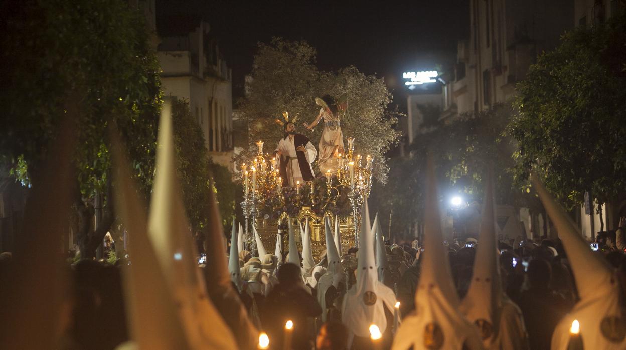 Nuestro Padre Jesús de la Oración en el Huerto, durante su salida procesional el Domingo de Ramos