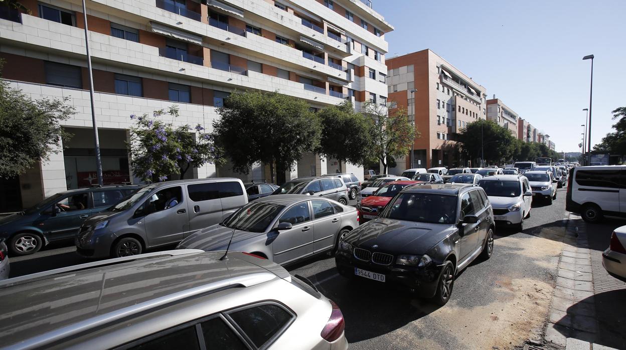 Tráfico de coches en el Vial Norte de Córdoba