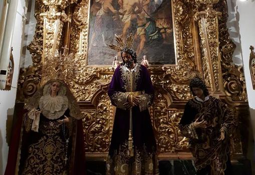 Los titulares de la hermandad de la Sangre en la iglesia de la inmaculada Concepción