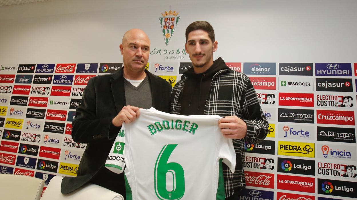 Bodiger fue presentado junto a Rafa Berges