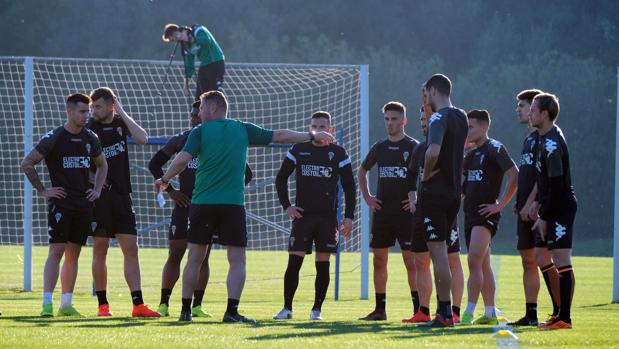 El Córdoba CF no aumentó ni un euro el límite salarial a pesar de vender a cuatro jugadores