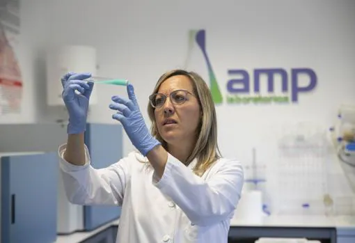 Ángela Morales, de AMP Laboratorios