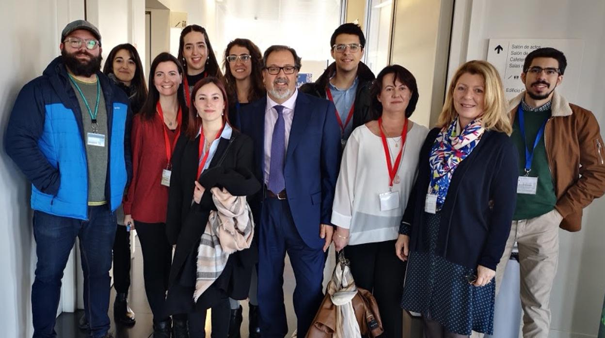 El equipo de investigación de la UGR, durante el I Congreso de Investigadores del PTS, en Granada.