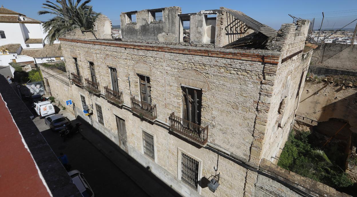 Imagen del edificio de Carbonell y Morand que se transformará en un hotel de cuatro estrellas