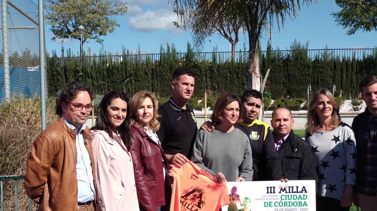 Isabel Ambrosio (en el centro) durante un acto celebrado este miércoles