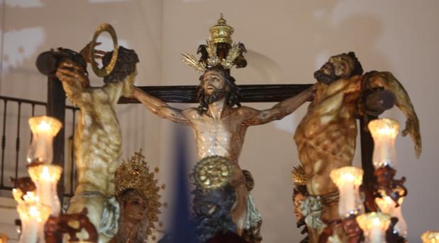 Horarios e itinerarios de la Semana Santa de Cádiz 2019. Viernes Santo Madrugada