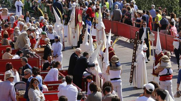 Los retrasos injustificados en las cofradías de Córdoba tendrán otra vez sanciones económicas