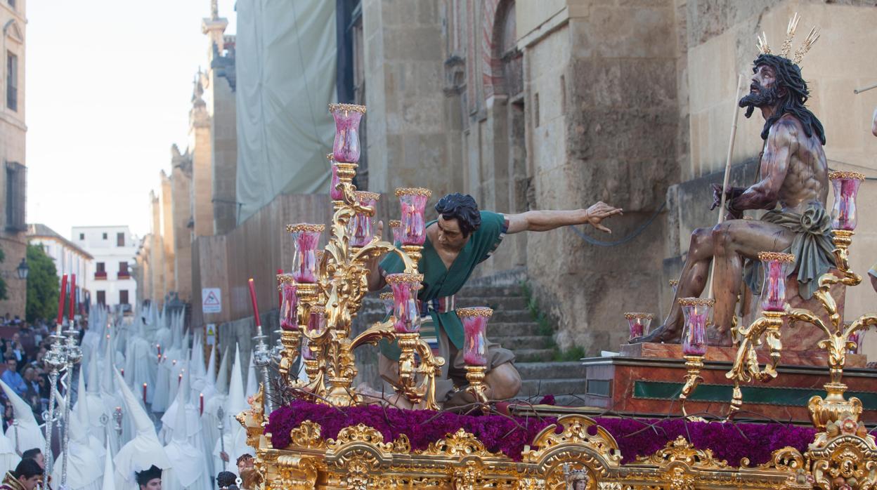 La hermandad de la Merced, en la carrera oficial de la Semana Santa de Córdoba