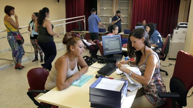 El Ayuntamiento de Córdoba tendrá que aportar más de 500.000 euros a los contratos del plan Emple@