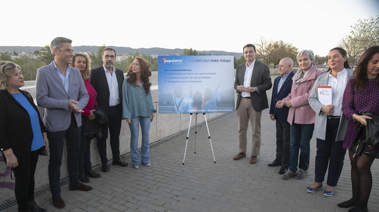 Candidatos del PP en el acto público de ayer