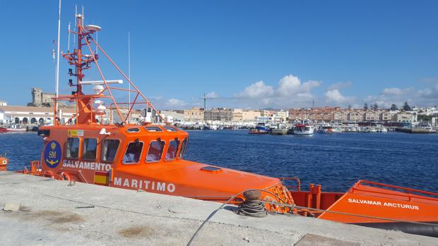 Muere por hipotermia un inmigrante subsahariano tras ser rescatado en el Estrecho de Gibraltar