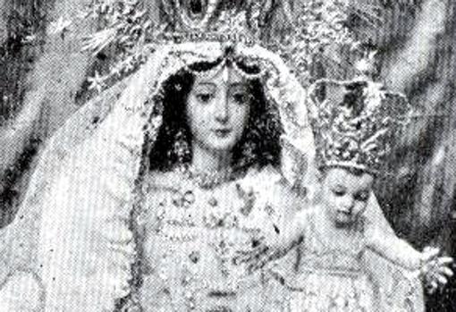 Estampa antigua de la Virgen de los Remedios, con el Niño Jesús