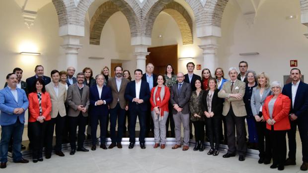 José María Bellido presenta a su candidatura y promete «devolver a Córdoba al sentido común»