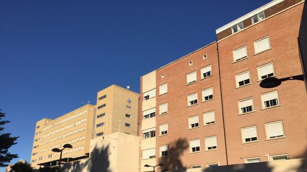 Derivan a pacientes a una clínica privada por una avería en el complejo hospitalario de Jaén