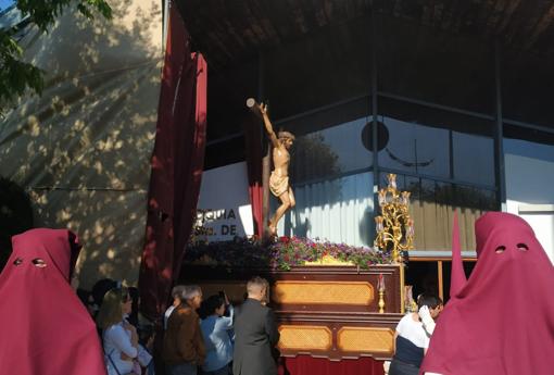 Imagen del Cristo de las Lágrimas en el arranque de su procesión