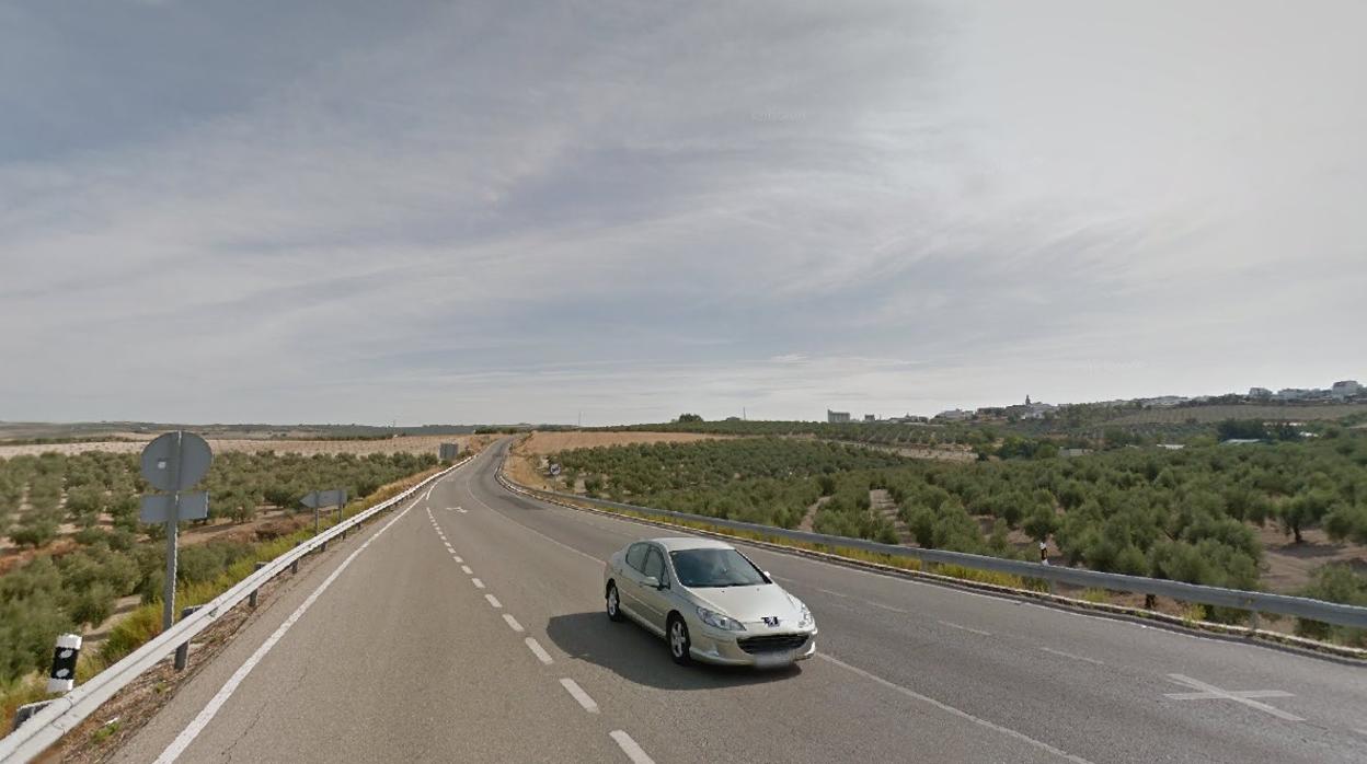 Tramo de la carretera A-386 en el término municipal de La Rambla