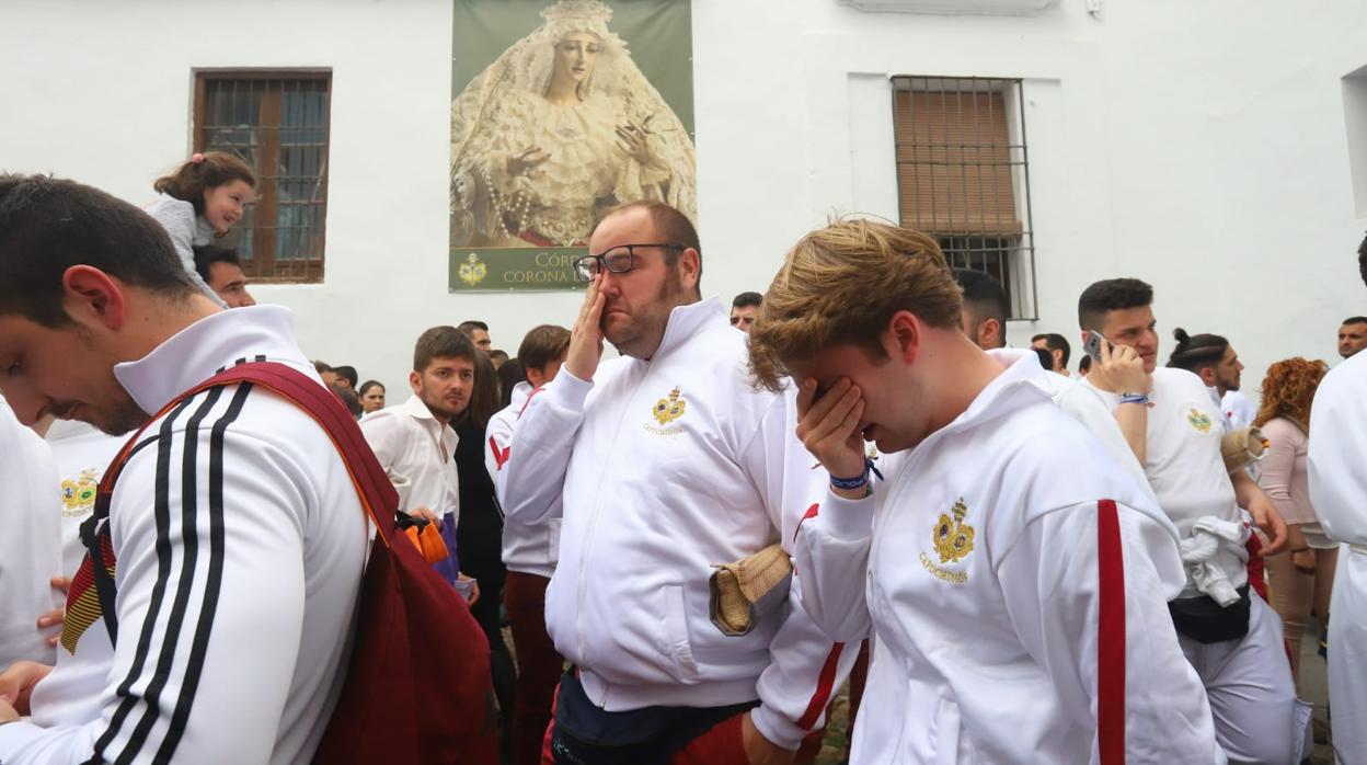 Lágrimas en La Paz ante el anuncio de que no saldría