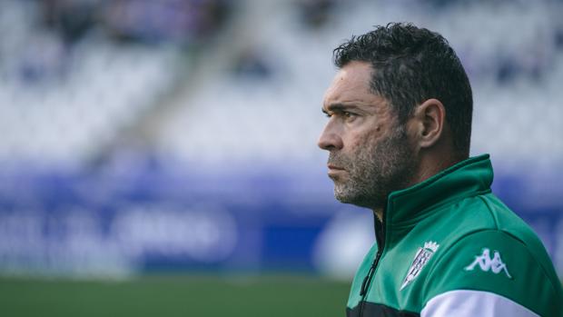 Córdoba CF | Rafael Navarro: «Lo único que nos queda es morir de pie»