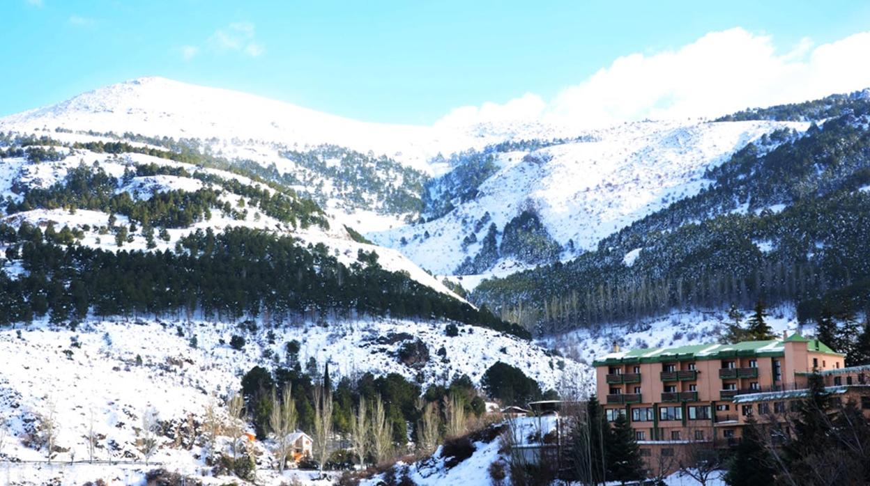 El detenido era trabajador de un hotel ubicado en la carretera de Sierra Nevada.