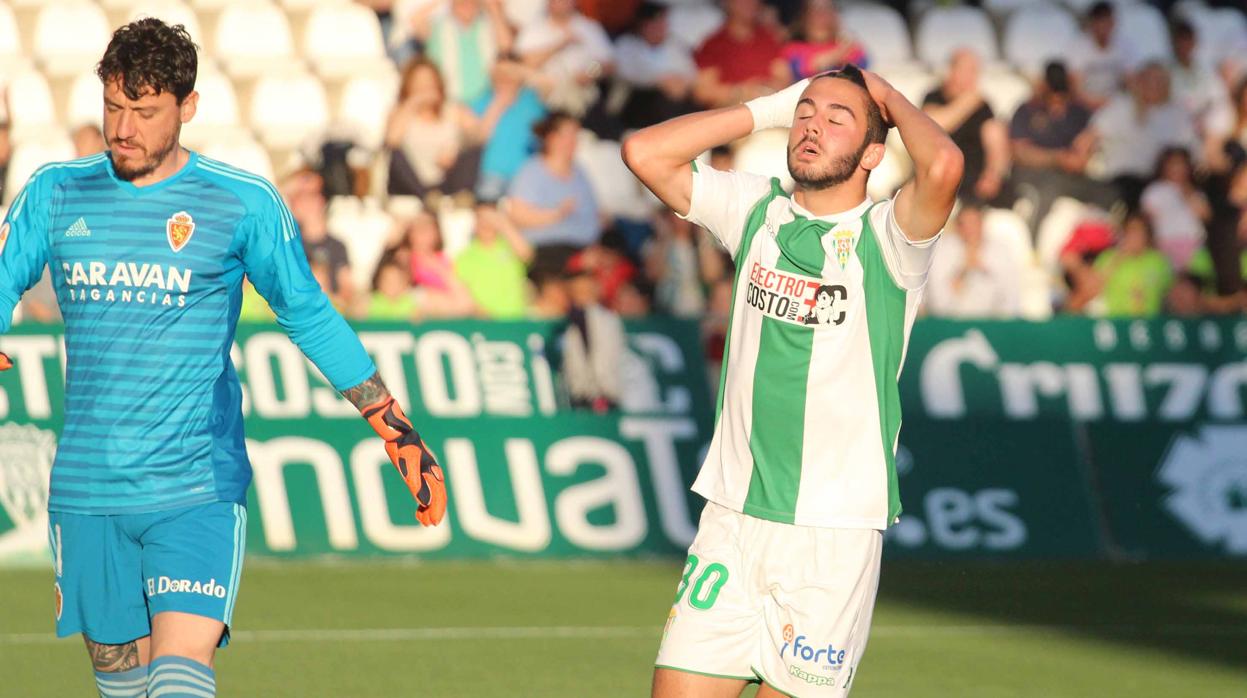 Andrés Martín, con las manos en la cabeza, en el partido ante Las Palmas