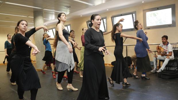 El Festival de la Guitarra de Córdoba trae a Eva Yerbabuena y Olga Pericet para los cursos