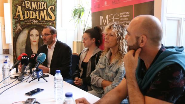 El humor de miedo de la familia Addams, en el Gran Teatro de Córdoba