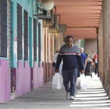 Las Palmeras: la economía de la línea 8 que sustenta al barrio más castigado de Córdoba