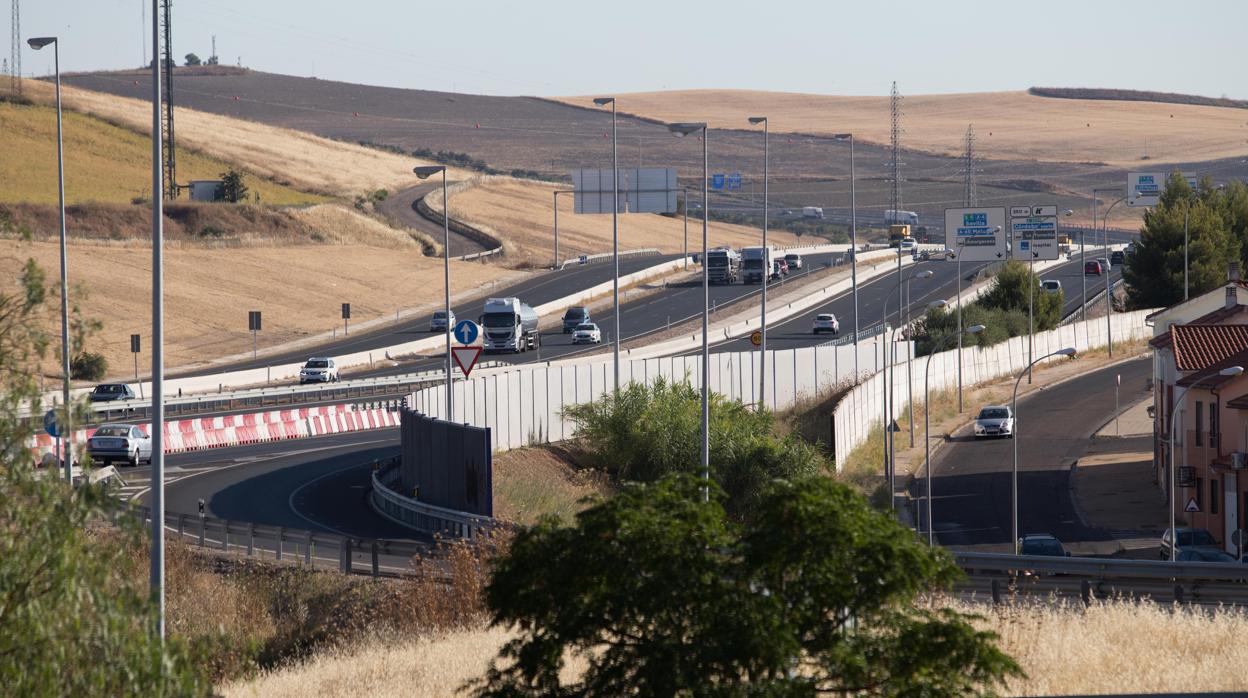 La carretera A-4 a su paso por Córdoba