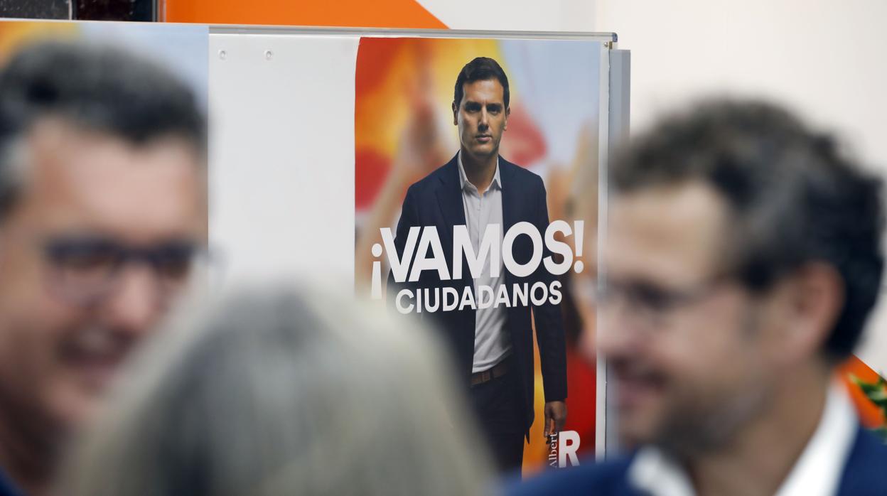 La imagen de Albert Rivera preside un acto de Ciudadanos en Córdoba